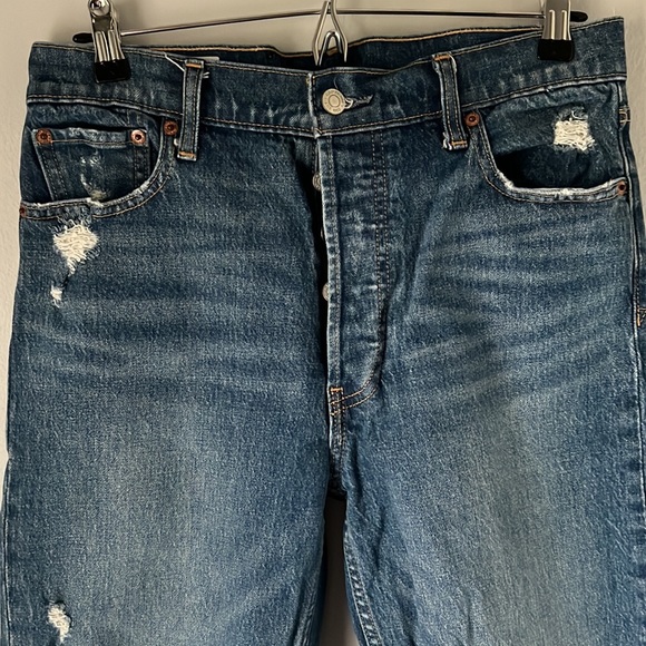 GAP High Rise Cheeky Straight Distressed Jeans - Picture 3 of 10
